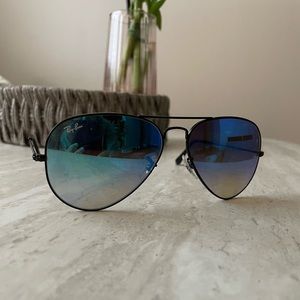 RAYBAN AVIATORS